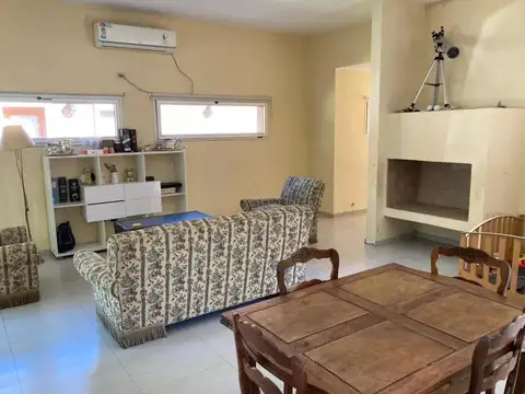 Casa en Alquiler de 3 dormitorios