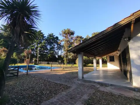 Casa 5 ambientes con 1 baño