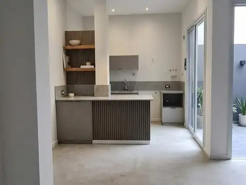 PH de 4 ambientes con Terraza y 3 baños Reciclado a nuevo! u$s 140.000