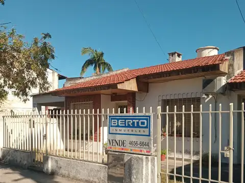 *LOTE DE 10 X 23 CON CHALET DE 3 AMB.