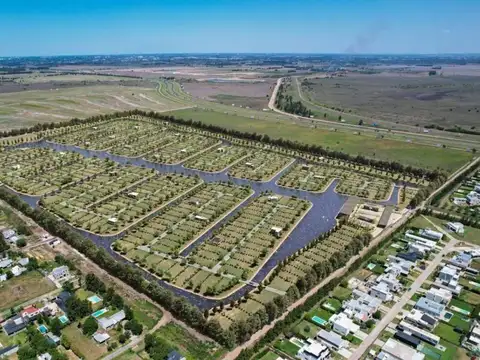 Terreno Barrio Privado Funes Lakes. Isla C. Lote 57. 520 m2