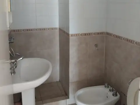 Venta dúplex un dormitorio con balcón La Paz y Necochea