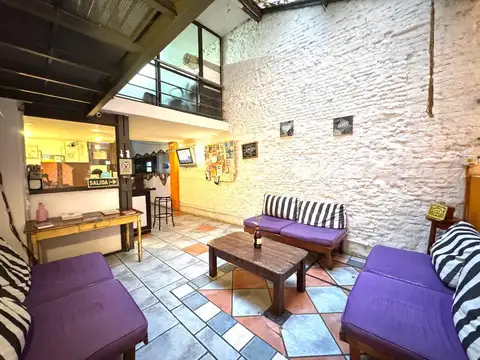 Excelente zona-Edificio hostel con local en venta- Chile 300, San Telmo