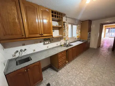 Departamento 4 ambientes con 2 baños