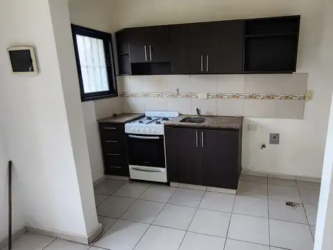 Depto Tipo Casa en Alquiler de 1 dormitorio