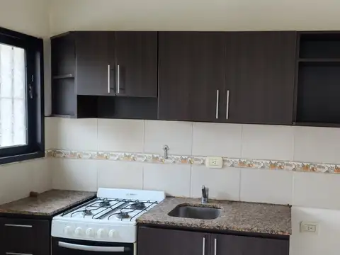 Depto Tipo Casa en Alquiler de 2 ambientes
