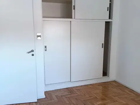 Departamento en Alquiler en Parque Patricios, $ 600.000