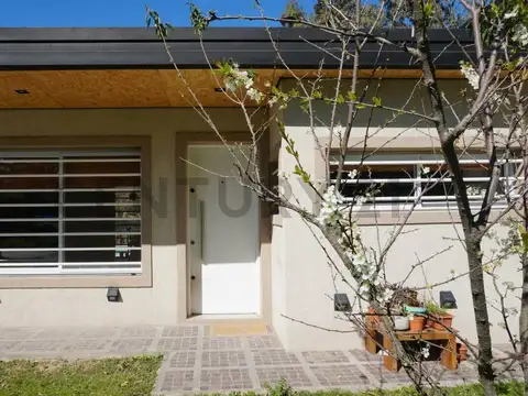 Casa en Venta en Villa Elisa, USD 95.000