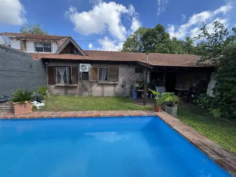 Casa en Venta - 3 dormitorios - Playroom - Pileta - Don Torcuato