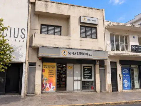 *VENTA EN BLOQUE "LOCAL EN P.B + 1ºPISO (OFICINAS CON ENTRADA INDEPENDIENTE) + 2 DEPTOS. TIPO PH AL FONDO" *EXCELENTE UBICACIÓN EN ZONA COMERCIAL DE RAMOS MEJÍA * ZONIFICACIÓN C1 (IDEAL PARA AMPLIA VARIEDAD DE USOS COMERCIALE
