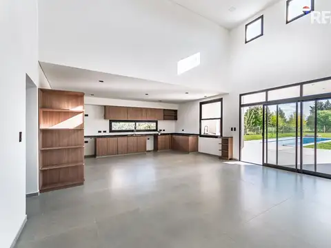 Venta Casa 5 amb a estrenar en Medal CC, Pilar