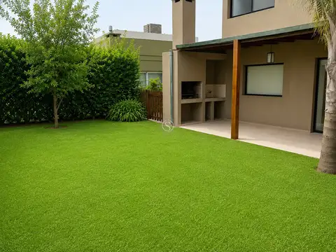 Casa 6 ambientes con 4 baños