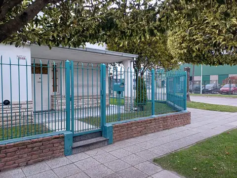 Alquiler Casa 3amb con Garage, 2 Patios y Quincho