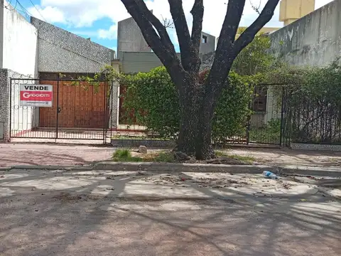 Casa hermosa casa con local comercial