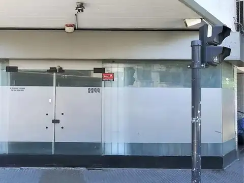 Local Alquilado con Renta en Esquina en Avda. Garay 2399