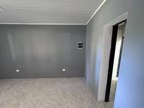 Casa en Alquiler con 1 cochera