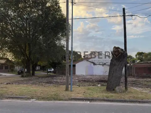 Terreno en Venta en Parque Luro, USD 105.000
