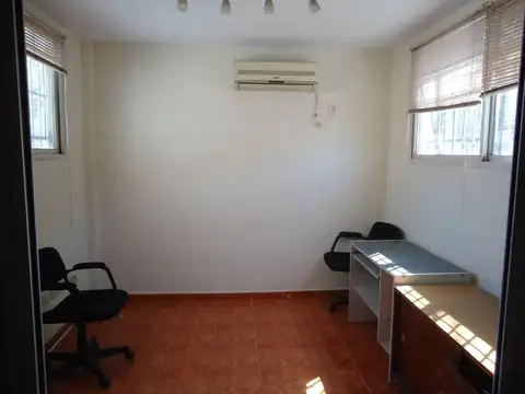 Departamento 6 ambientes con 2 baños