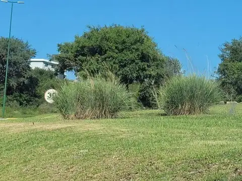 Terreno en Venta de 831,0 m2