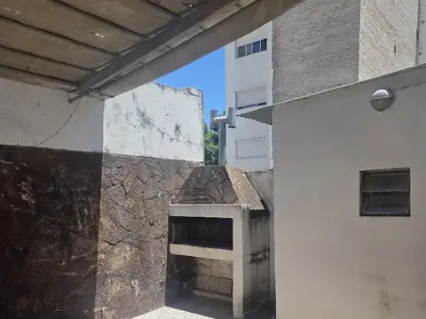 Depto Tipo Casa en Alquiler de 2 dormitorios