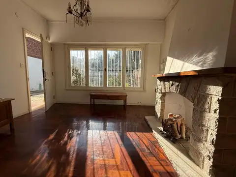 Casa en Venta en La Lucila, USD 370.000