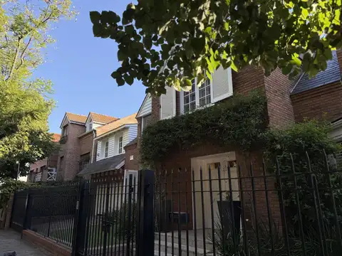 Casa en Alquiler en Martínez, USD 5.700