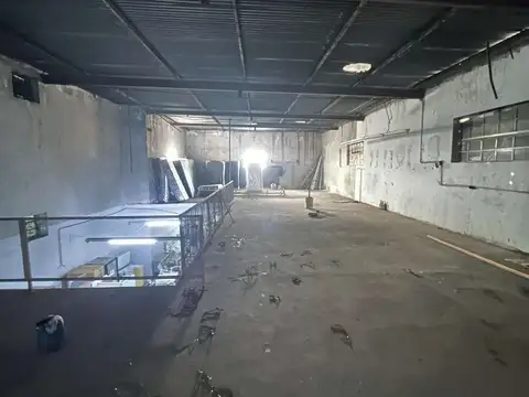 Galpon en Venta 20  mts Fondo