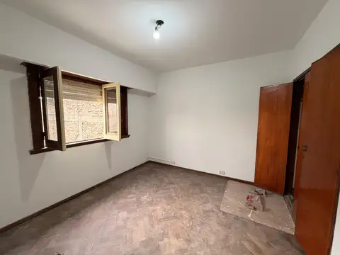 CASA EN ALQUILER PARA USO PROFESIONAL U OFICINA