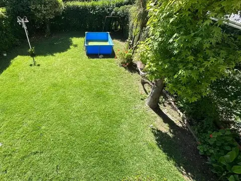 Casa Venta Gonnet 3 Dormitorios 2 Baños Parque