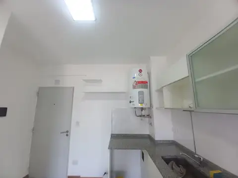 ALQUILER DEPARTAMENTO ABASTO 2 AMBIENTES BALCÓN FT