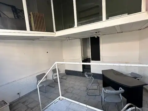 Local en excelente zona de Temperley - 25 de Mayo 331