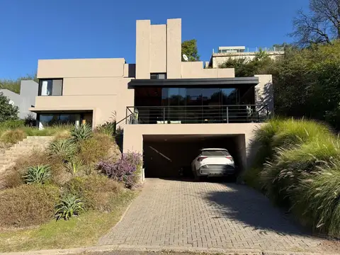 Avenida los Alamos 1100