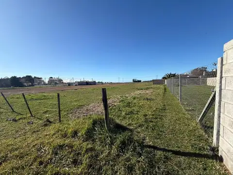 Terreno en venta en Barrio Castagnini 425mts2