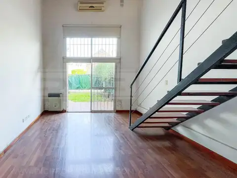 Drysdale al 5400 entre Carlos Calvo y Mendoza