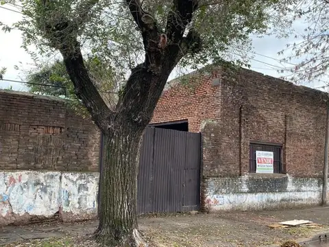 Galpon en Venta 20  mts Frente