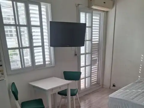 Emilio Mitre 100, Piso 9