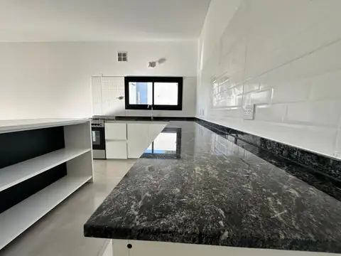 Departamento en Venta con 5 cocheras