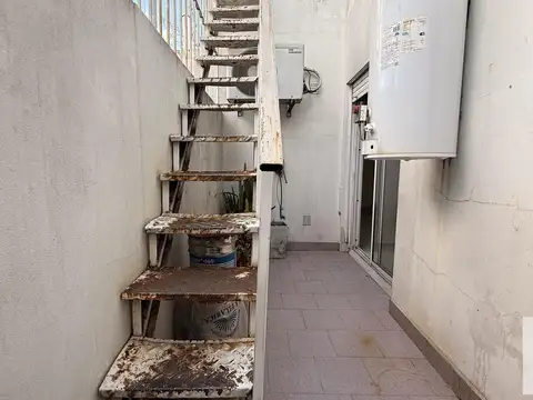 Depto Tipo Casa en Venta 25 años
