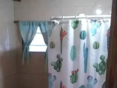 OPORTUNIDAD VENTA CASA DE 3 AMBIENTES EB CASTELAR MORON