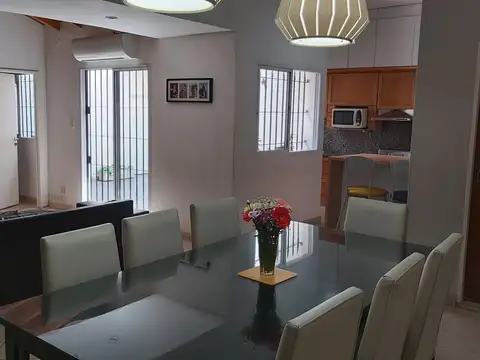 Depto Tipo Casa en Venta de 4 ambientes