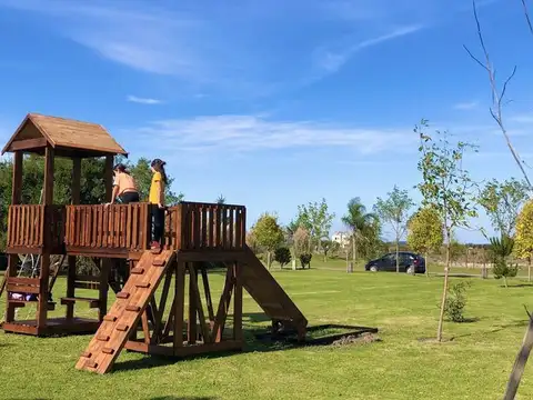 Terreno en venta - 1000 mts2 - Campos de La Enriqueta