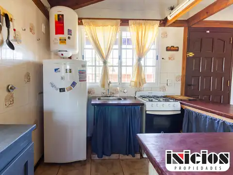 Chalet: Storni antesq. Yrigoyen - C261