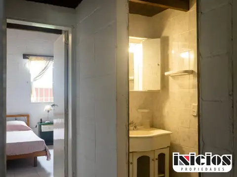 Chalet: Storni antesq. Yrigoyen - C261