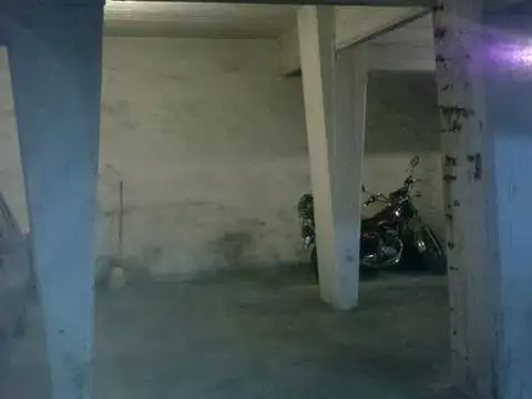 Venta de cochera en San Isidro frente a Tribunales