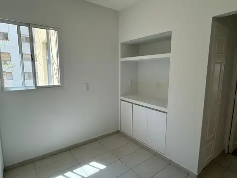 4 Ambientes Reciclado Muy Luminoso con Amplios Ambientes en Caballito