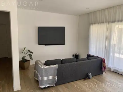 Venta Casa - Barrio Santa Lucia, Pilar del Este