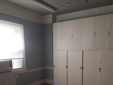 Oficina 3 ambientes con 2 baños