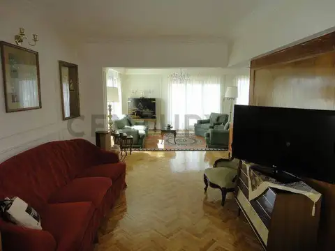 Departamento en Alquiler con 2 cocheras