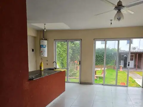 NVR . VENTA CASA TRIPLEX JOSE C PAZ