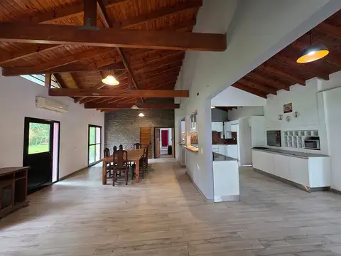 Casa en Venta con 1 cochera